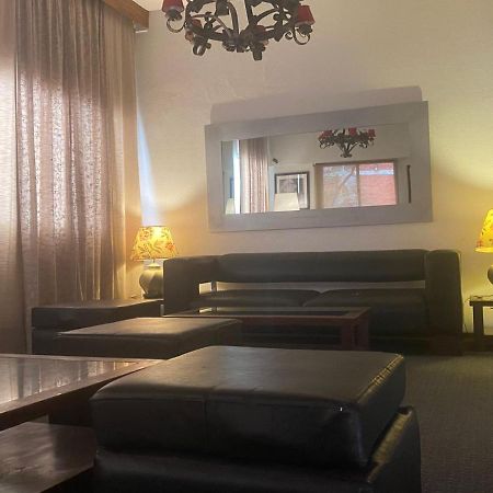 Hotel La Perla Buenos Aires Bagian luar foto