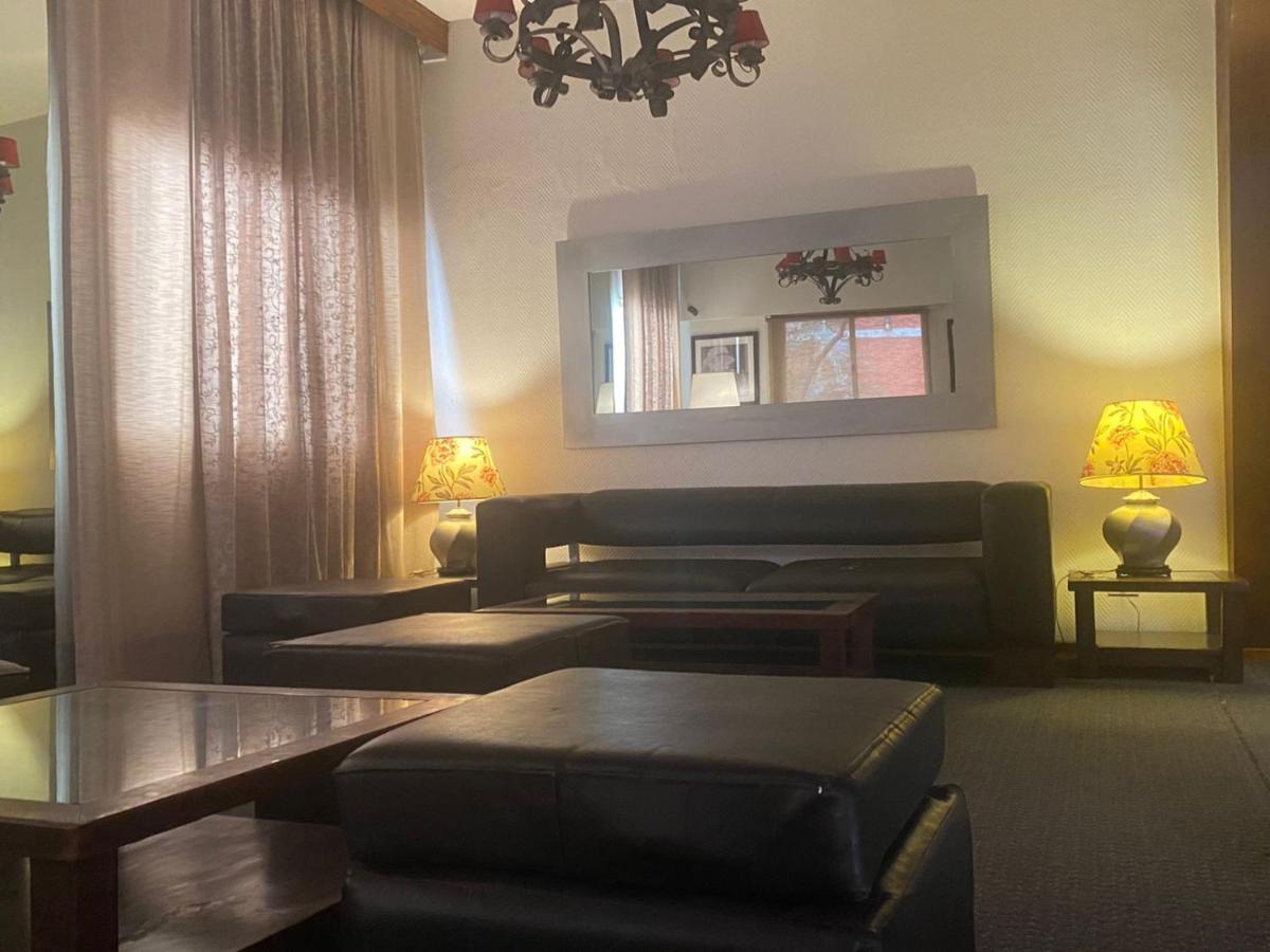 Hotel La Perla Buenos Aires Bagian luar foto