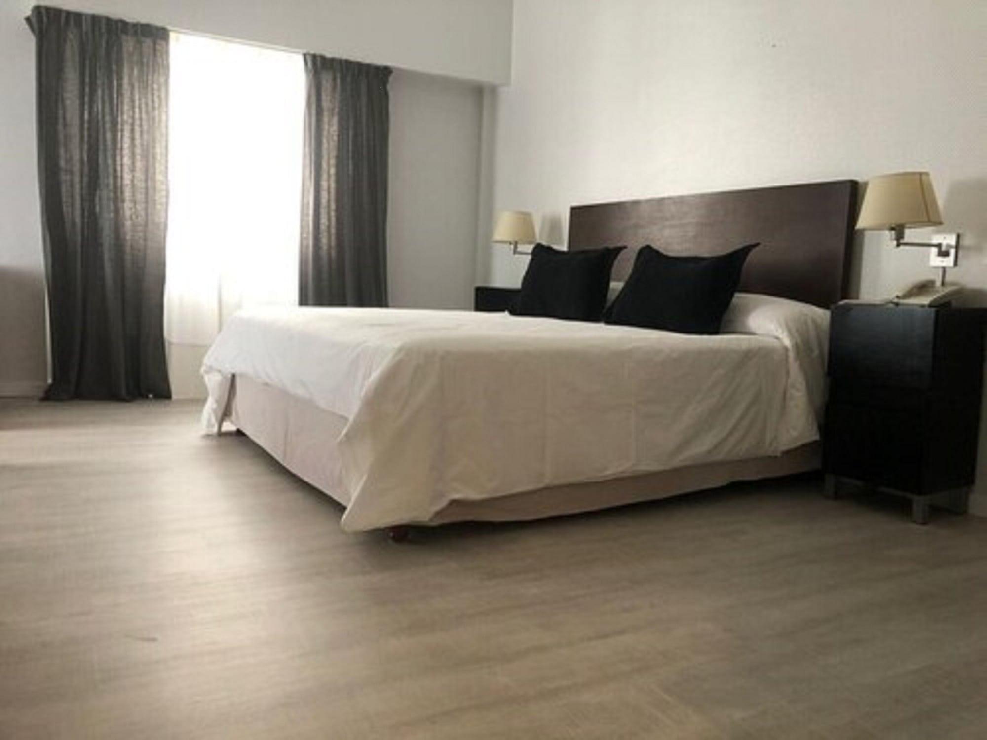 Hotel La Perla Buenos Aires Bagian luar foto