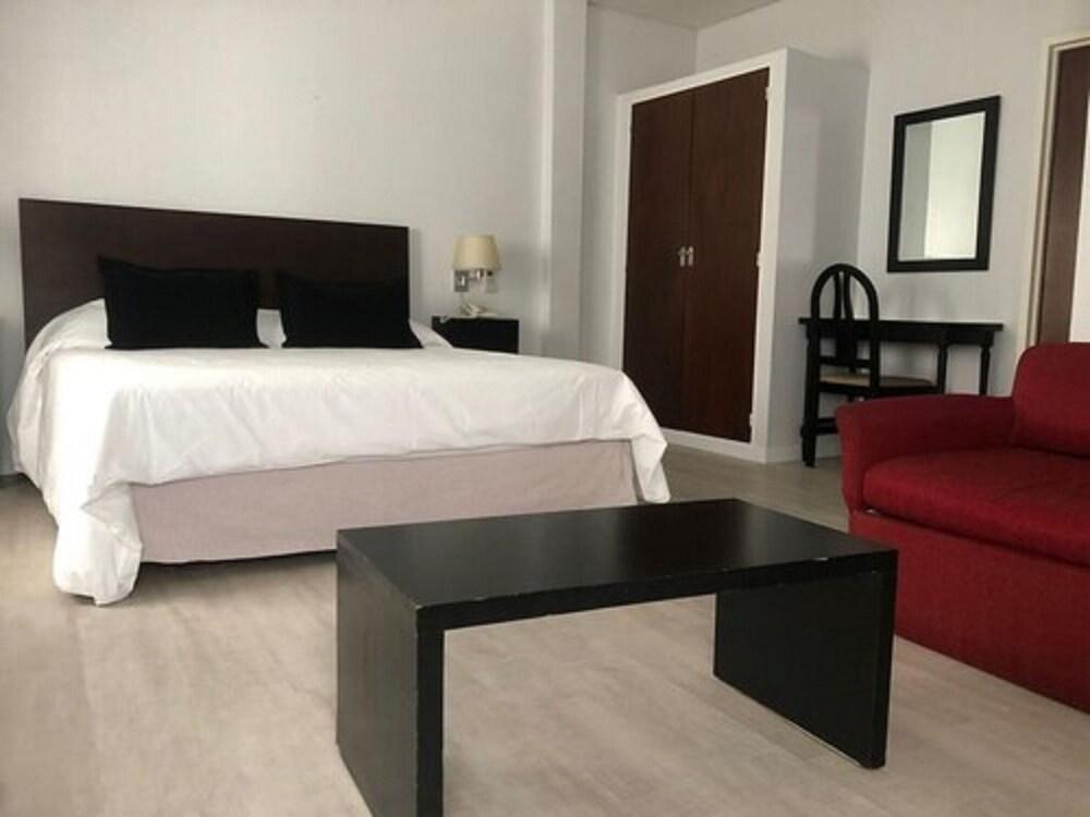 Hotel La Perla Buenos Aires Bagian luar foto